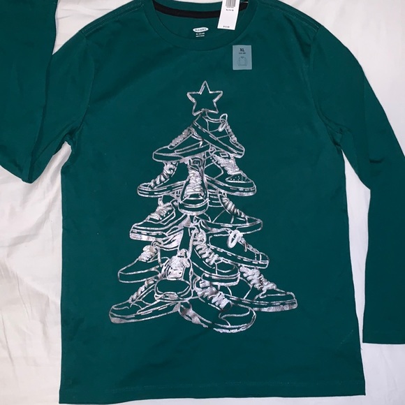 OLD NAVY long sleeve 🎄 - Picture 2 of 2